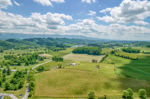 Tennessee Land with Mountain Views