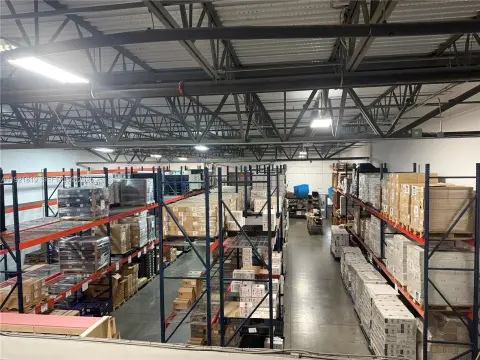 Doral Industrial Warehouse For Sale