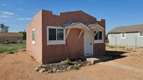 Two Homes on Large Lot