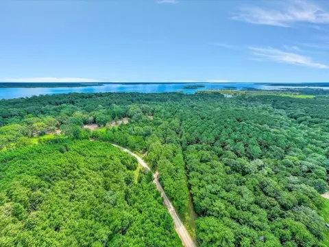 Huntington, TX 10-Acre Land Parcel