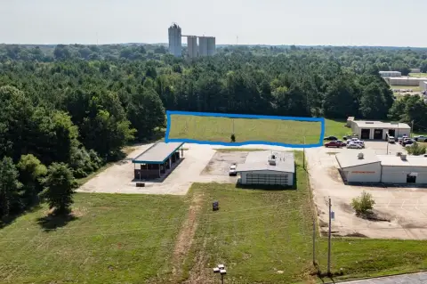 Commercial Lot in Hope, AR
