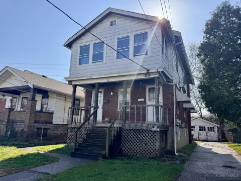 Arlington Heights Duplex with Garage
