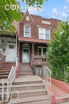 Brooklyn Mixed-Use Building with Garage