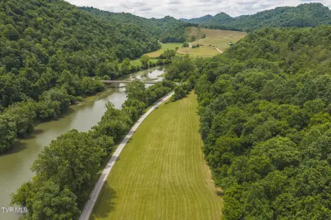 Riverfront Mountain Land Tract