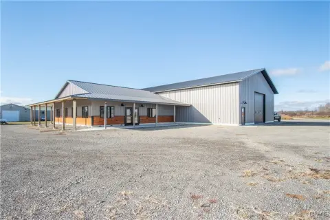 Flex Space with Showroom
