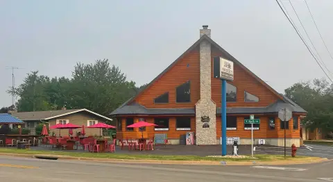 Log Restaurant Building