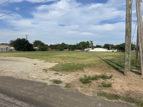 Residential Lot in Iowa Park