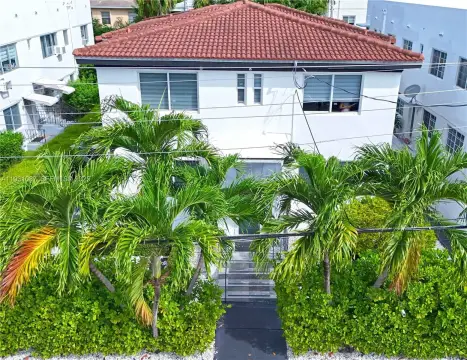 Miami Beach Fourplex Investment Opportunity
