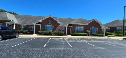 Move-in Ready Woodstock Office Space