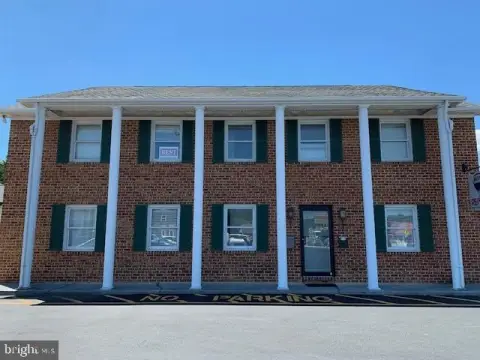 Recently Remodeled Executive Suites Available