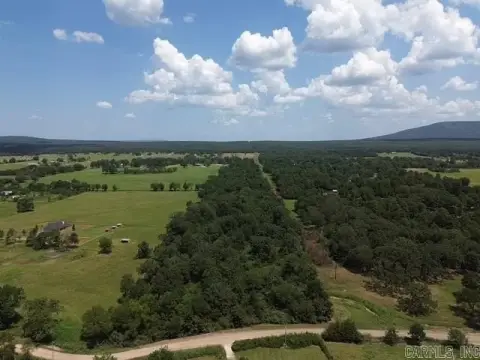 Wooded Acreage in Scott County