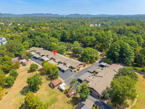 Single-Level Residential Income Property