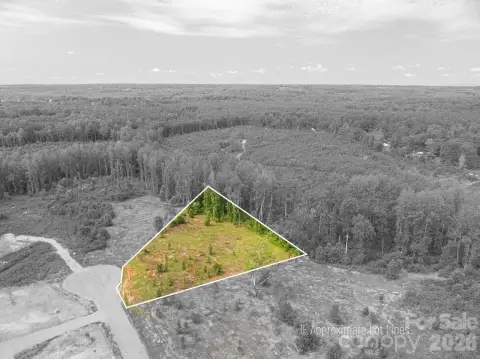 Estate Lot in Cul-de-Sac