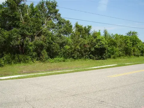 Oversized Corner Lot in Poinciana