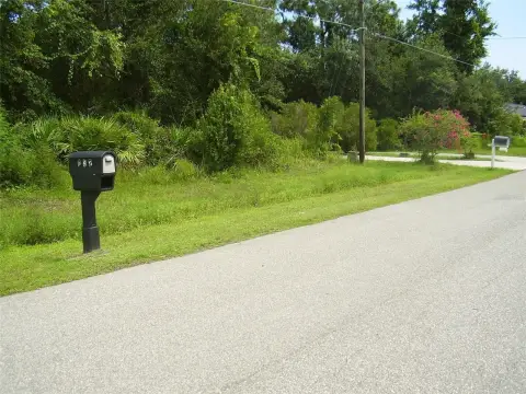 Residential Lot in Poinciana