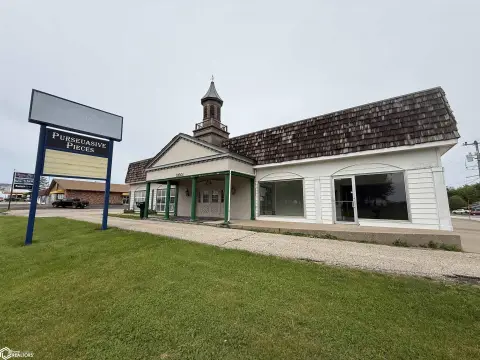 Mixed-Use Commercial Building