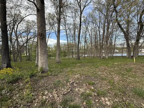 Walk-Out Pond View Home Lot