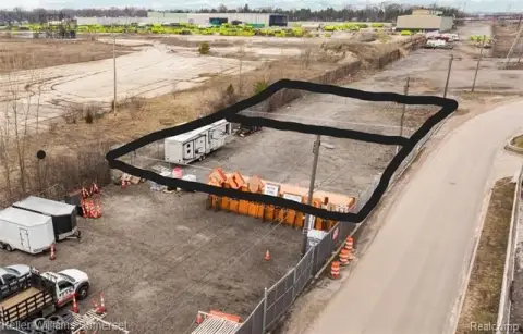 Pontiac Industrial Lot For Lease