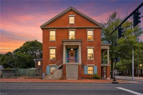Historic Greek Revival Showcase