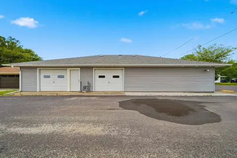 Updated Commercial Building in Franklin Grove