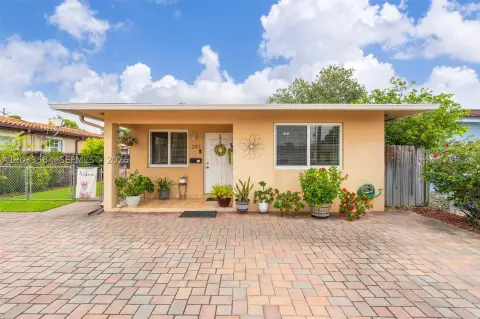 Well-Maintained Duplex Investment