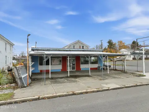 Mixed-Use Property on Corner Lot