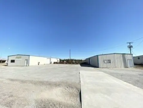 Industrial Flex Yard Property