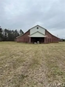 Versatile Community Facility Building