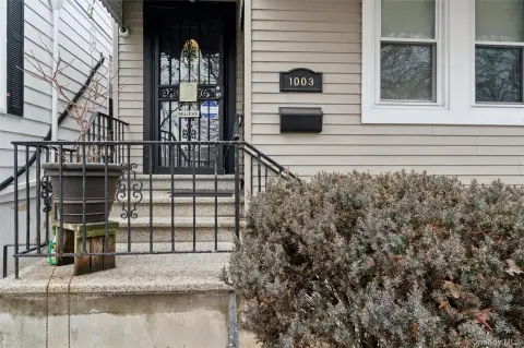 Renovated Duplex in Morris Park