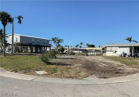 Corner Lot in Bayside Estates