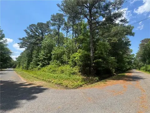 Residential Land in Chesapeake, VA