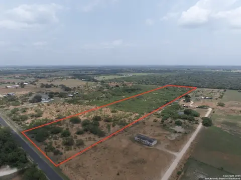 Jourdanton, TX Land For Sale