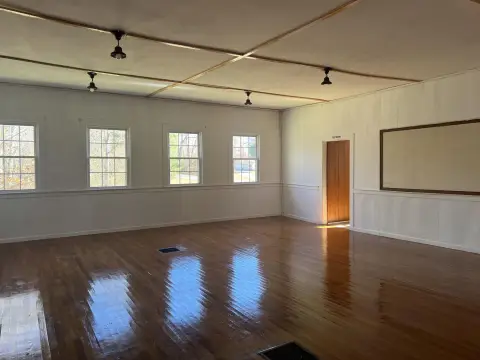 Peterstown Commercial Building on Acreage