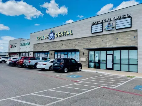 Versatile Commercial Suite in Pharr