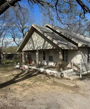 Updated Duplex Bungalow