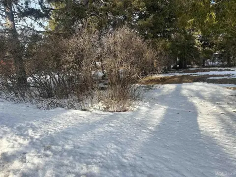 Residential Lot Near Golf Course