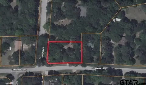 Waterfront Corner Lot in Deed-Restricted Community