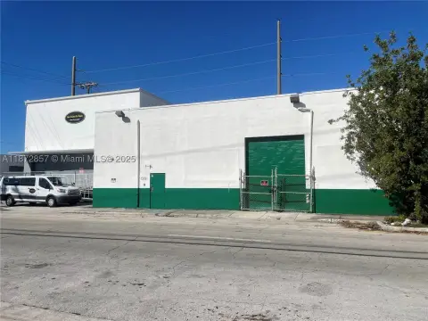 Corner Lot Warehouse with High Ceilings