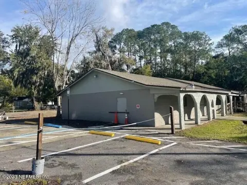 Restaurant-Ready Retail Building