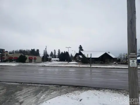 Iron Mountain Commercial Building For Sale