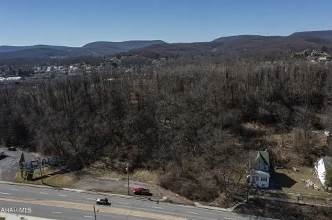 Altoona Land: High-Traffic Area