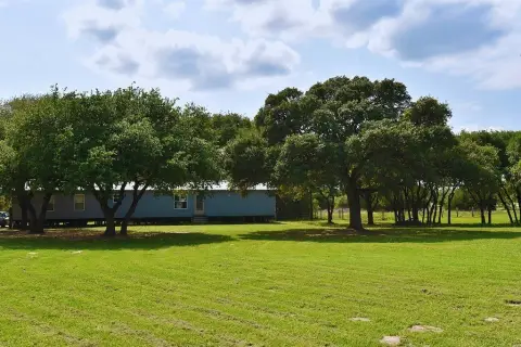 Hallettsville Acreage with Detached Garage
