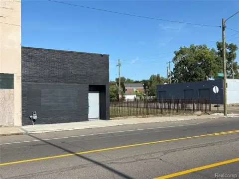 Detroit Commercial Building with Updates