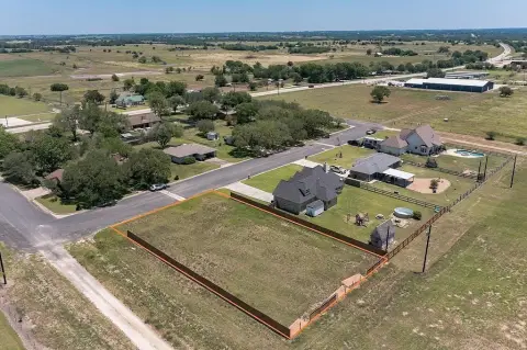Residential Lot in Schulenburg, Texas