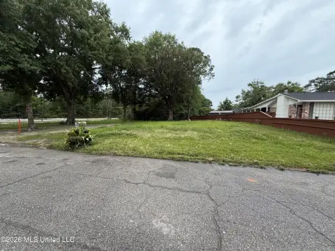 Cleared Corner Lot in Gautier