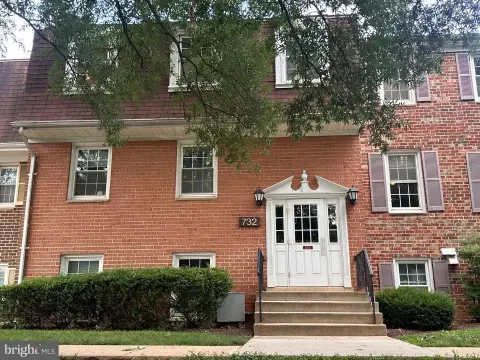 1BR Plus Den Apartment Home