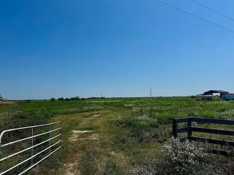 Ranch Land with Barn and Ponds