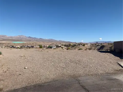 Panoramic View Lot in Town