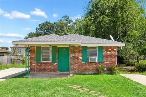 Duplex with Fenced Backyard