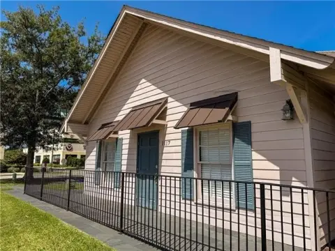 Corner-Lot Medical Office